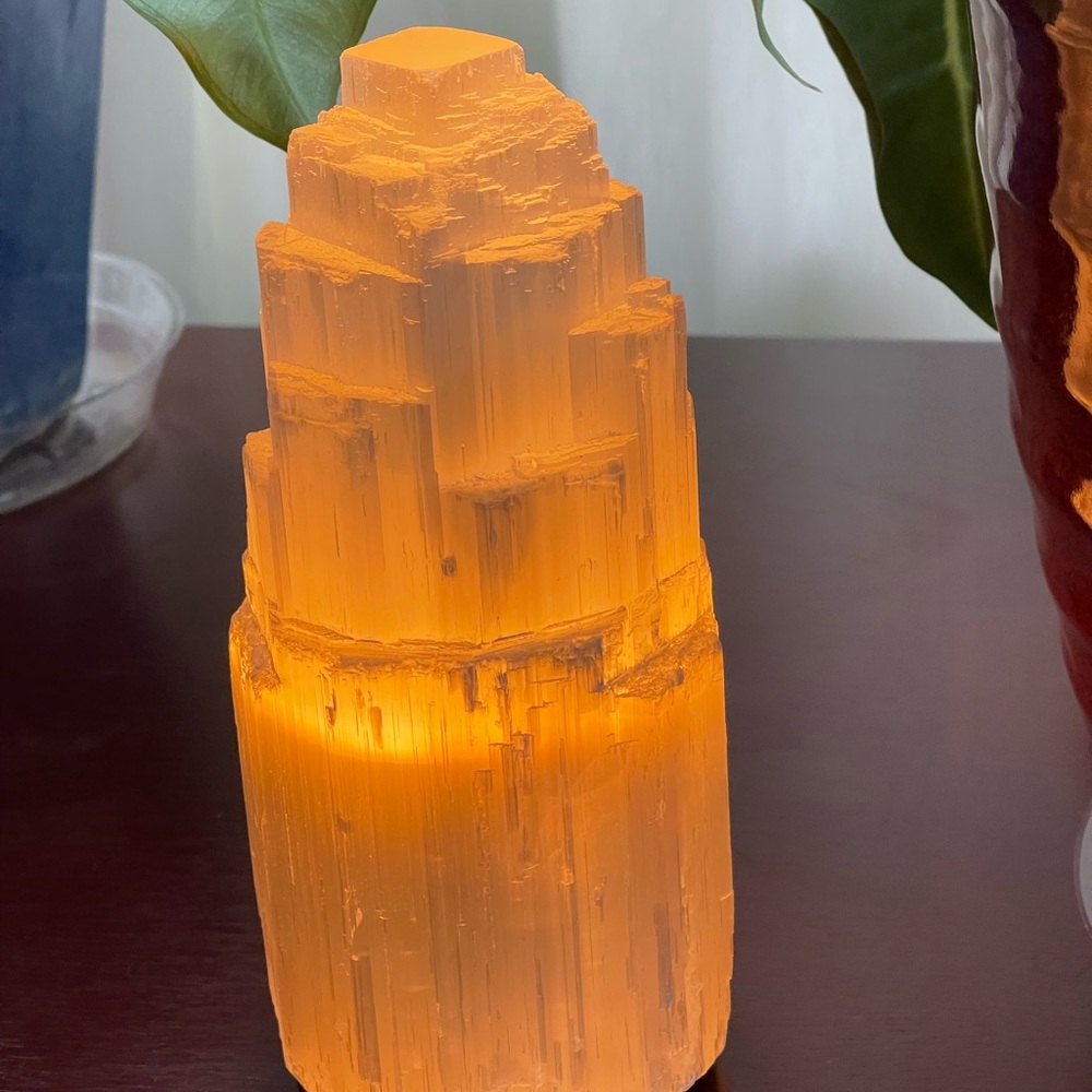 Genuine selenite crystal lamp 5 lb Dimmable - Picture 10 of 10